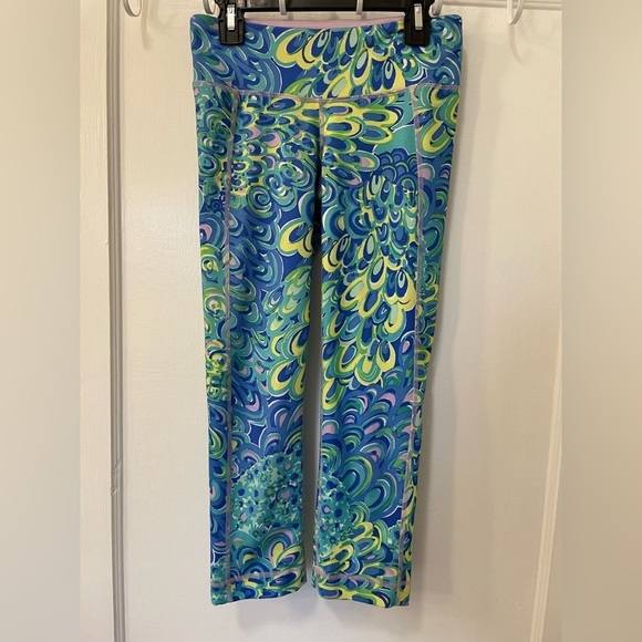 Lilly Pulitzer Weekender Leggings Lilly’s Lagoon - Picture 2 of 10